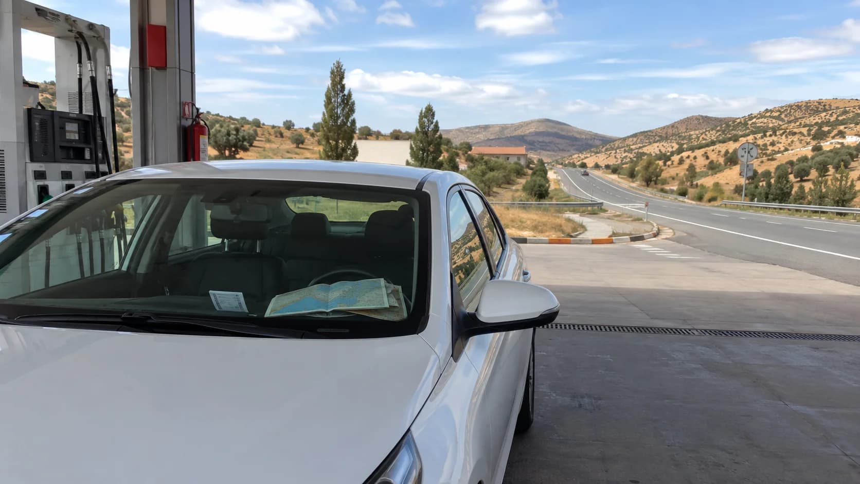 Precios de combustible, peajes y costos de viaje por carretera desde Fez (Guía 2026)