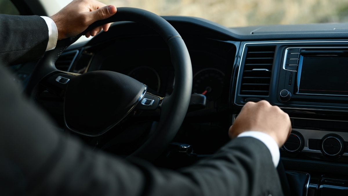 Private Driver in Fes: Best Option for Seniors, Families and People Staying in the Medina